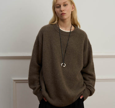 Elegant Relaxed Fit Wool Pullover