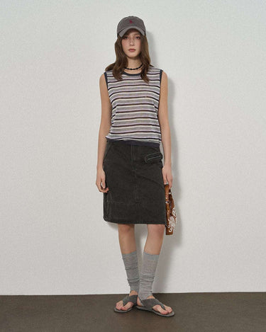 Retro-Inspired Striped Knit Vest for Spring and Summer