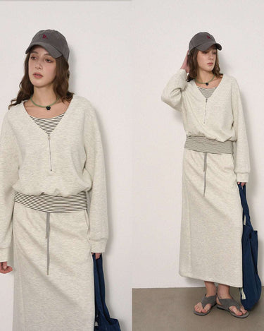 Relaxed and Stylish: The V-Neck Set You Need