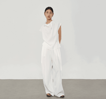 Drapey Puff Collar Sleeveless T-Shirt
