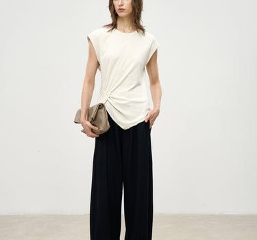 Irregular Twist Round Neck T-Shirt for Everyday Chic