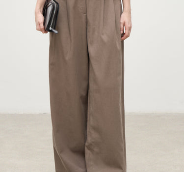 Drapey Straight-Leg Trousers for Everyday Elegance