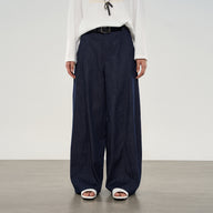 Retro-Inspired Denim Jeans for Everyday Style