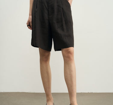 Loose-Fit Casual Shorts for Effortless Style