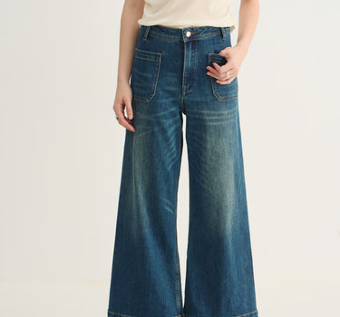 Casual High-Rise Jeans with Patch Pockets