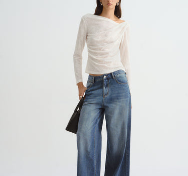 Figure-Hugging Waist-Cinched Blouse