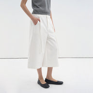 Modern Wide-Leg Cropped Pants for Everyday Style