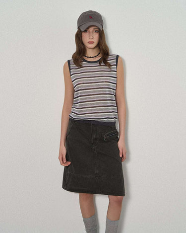 Retro-Inspired Striped Knit Vest for Spring and Summer