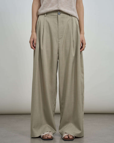 Lantern-Style Wide-Leg Pants for Effortless Style