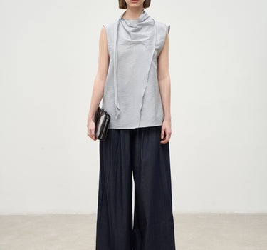 Classic Sleeveless Minimalist Cotton Shirt