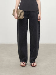 Old Money Style Straight-Leg Black Denim