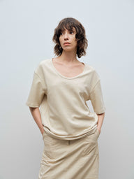 Refreshing Solid Color U-Neck T-Shirt for Casual Wear