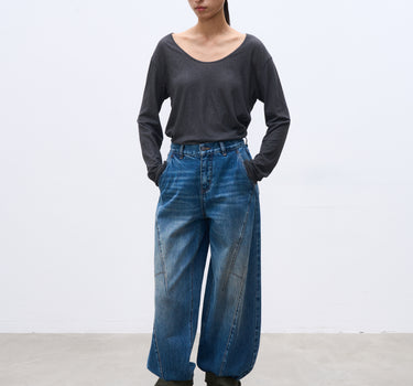 Women’s Curved-Leg Retro Denim Pants