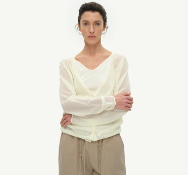 Sustainable and Stylish: Eco-Friendly Yarn Cardigan