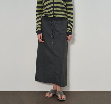 Casual Maxi Dress with Minimalist Silhouette