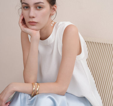 French-Style Cross-Back A-Line Sleeveless Shirt
