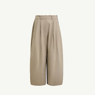 Effortless Style with Three-Dimensional Tailoring