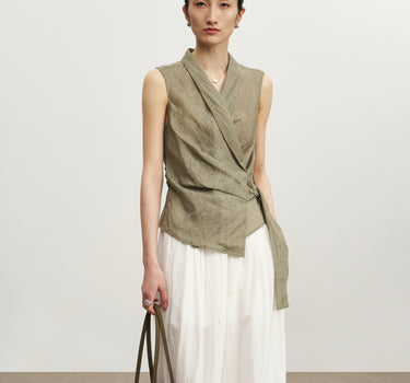 Breathable Linen Shirt with Slimming Fit
