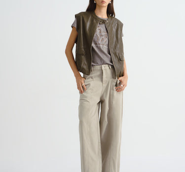 High-Rise Split-Hem Wide-Leg commuter Jeans