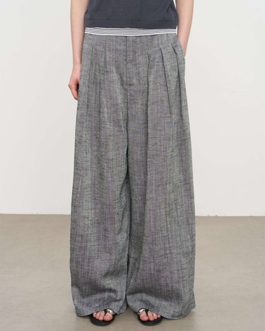 Relaxed-Fit Wide-Leg Pants – Two-Tone Style