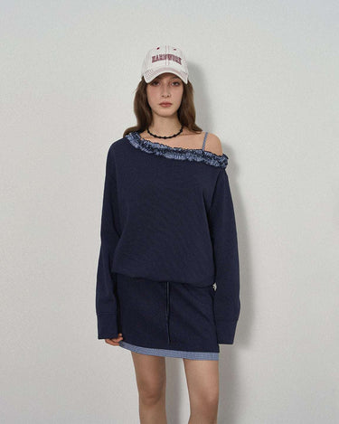 Chic Off-Shoulder Casual Set with Navy Plaid Lace Trim