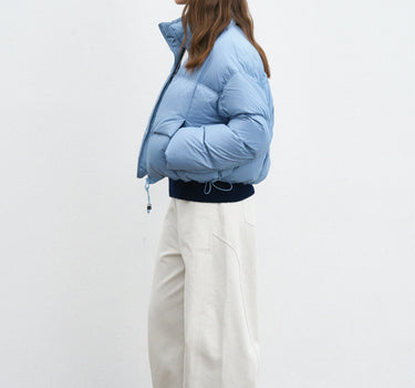 Cozy Short Puffer Jacket with High Collar Design