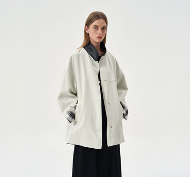 Timeless and Sophisticated Vintage-Inspired Trench Coat