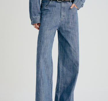 Women’s Vintage-Washed Wide-Leg Jeans