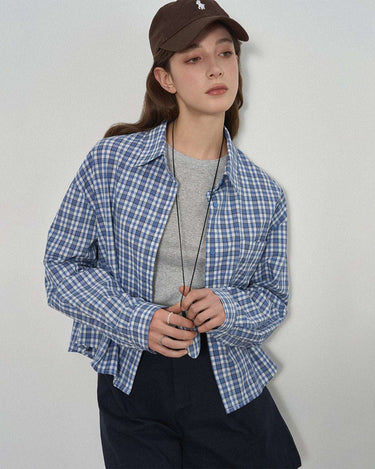 Classic Retro Plaid Shirt with Vintage Charm