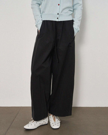 Elastic Waist Curved-Leg Pants