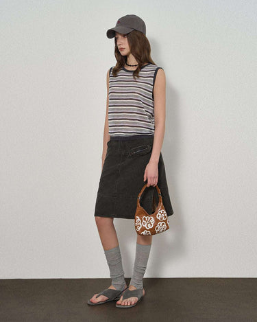 Retro-Inspired Striped Knit Vest for Spring and Summer