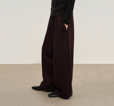 Women’s Elastic Waist Straight-Leg Trousers