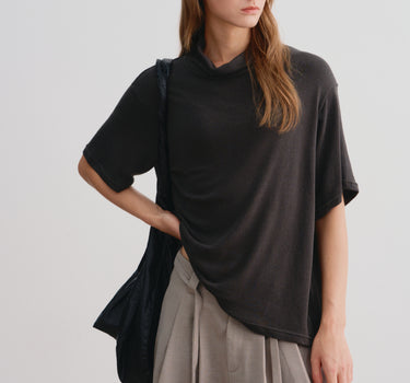 Relaxed Ruffled Collar Top