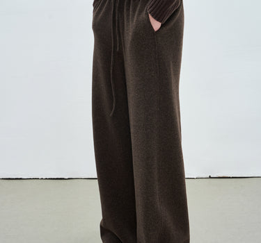 Elastic Waist Straight-Leg Comfort Trousers