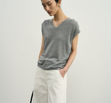 Sleek Sleeveless V-Neck Urban Top
