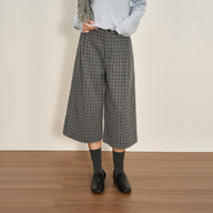 Slimming Straight-Leg Plaid Casual Pants