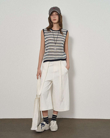 Retro-Inspired Striped Knit Vest for Spring and Summer