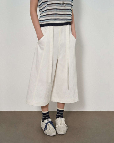 Mid-Length Casual Pants with Wide-Leg Fit