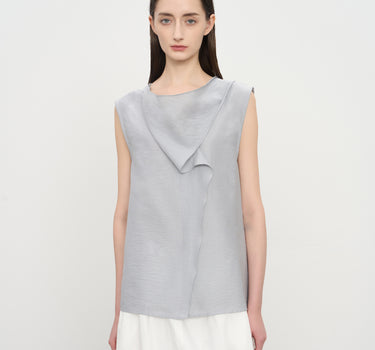 Short-Sleeve Elegant Minimalist Blouse