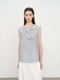 Short-Sleeve Elegant Minimalist Blouse