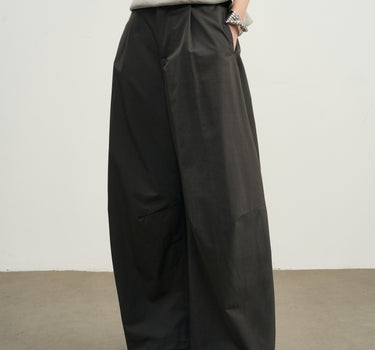 Stylish Work Pants with High-Waist Pleats