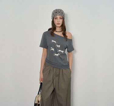 Unique Off-Shoulder Short Sleeve Top with Horse Embroidery