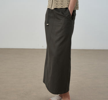 Textured Slimming High-Waist Skirt