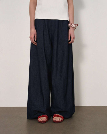 Elastic Waist Balloon Pants: Effortless Comfort and Style