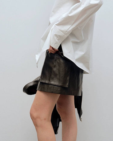 Vintage Leather Shorts with Workwear Details for Effortless Style