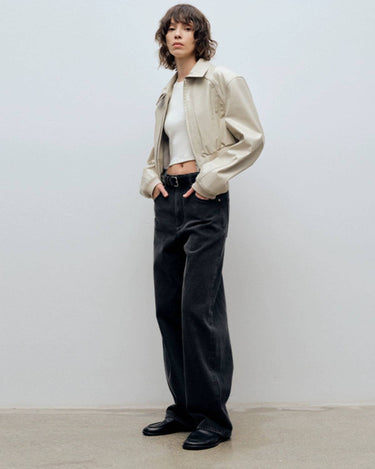 Vintage Lapel Short Leather Jacket: Timeless Style, Modern Edge