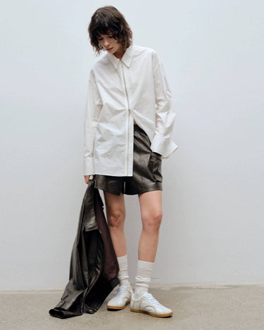 Vintage Leather Shorts with Workwear Details for Effortless Style