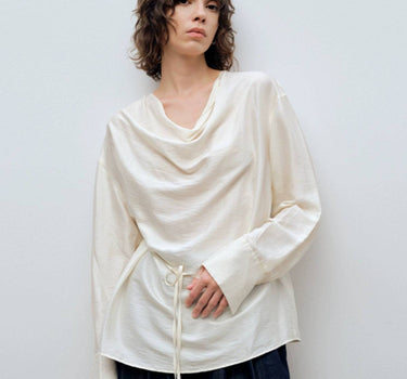 Perfectly Tailored: One-Line Collar Shirt with Waist-Cinching Design