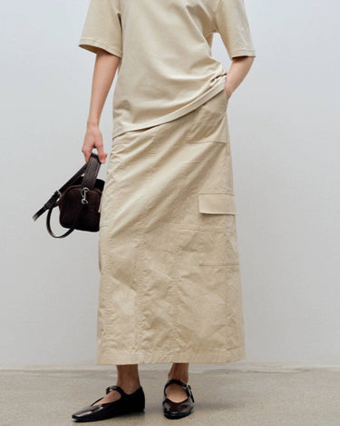The Loose Silhouette Pocket Design Skirt
