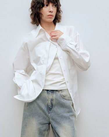 Placket Overlap Loose-Fit Shirt: A Modern Take on Comfort